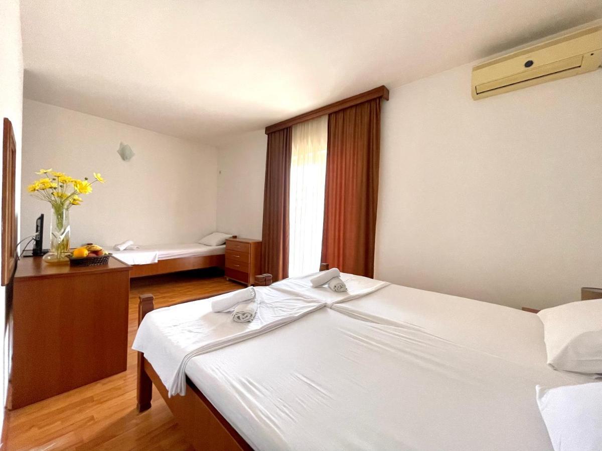 Villa Ns Velji Vinogradi Budva Eksteriør billede